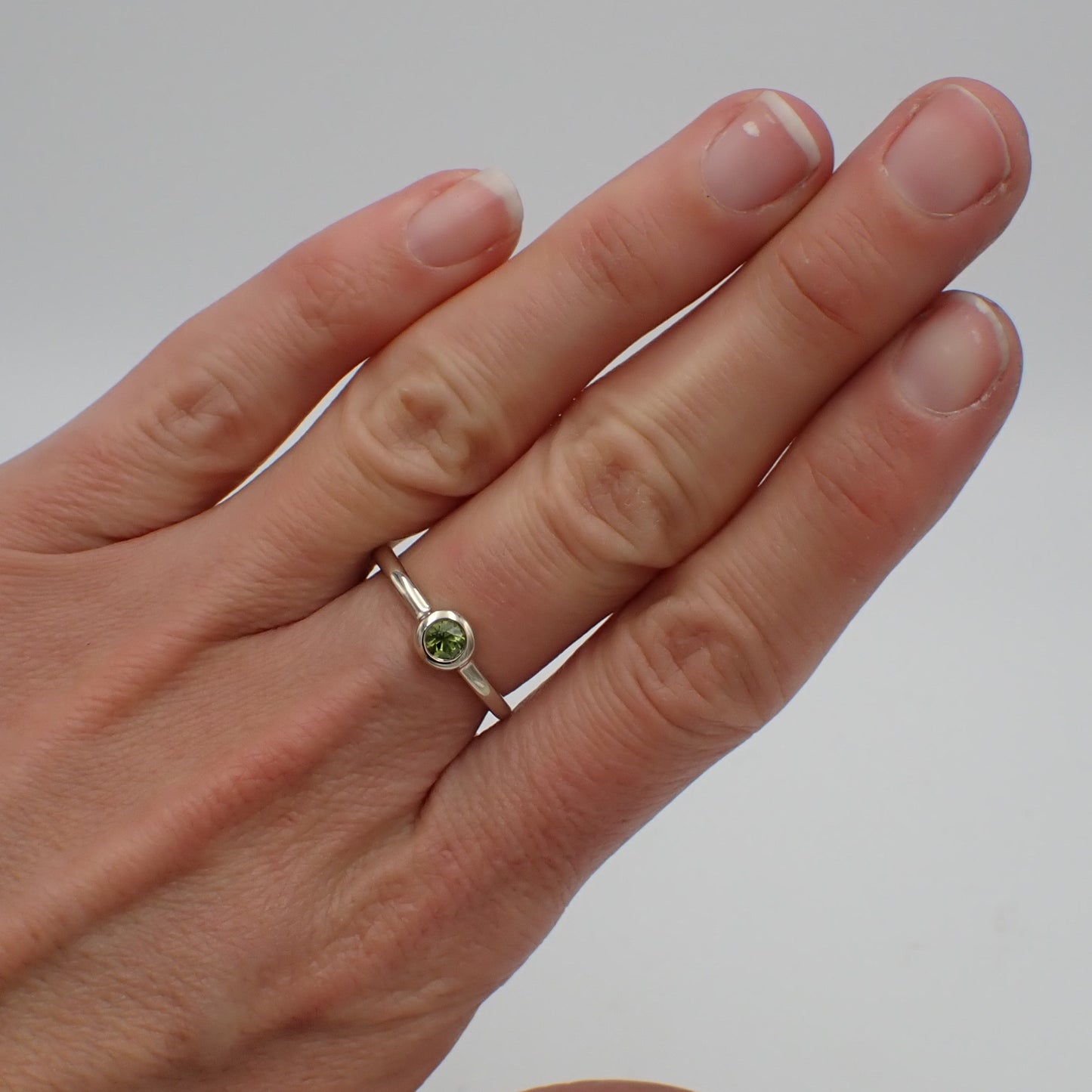 Australian Green Sapphire Ring - 9K Gold