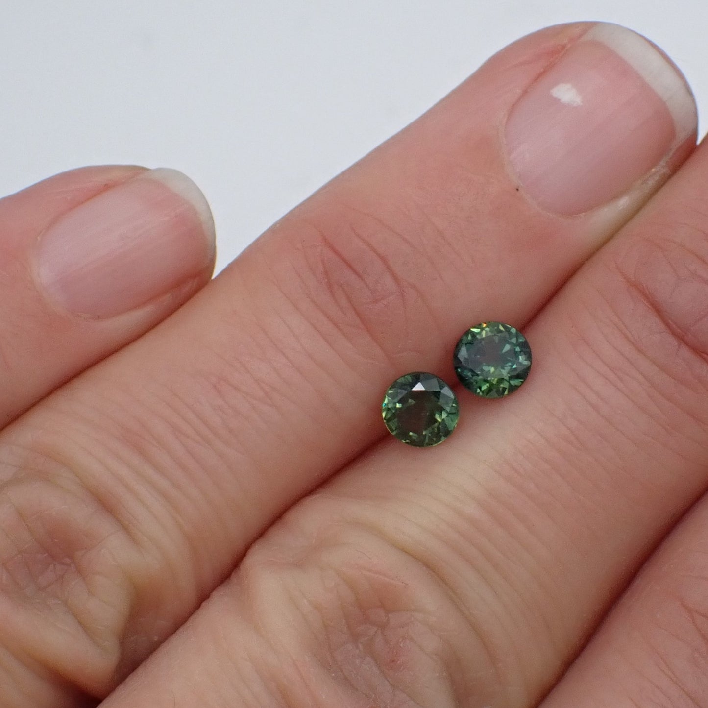 Australian Green Sapphire Pair - Round Cut 0.91ct