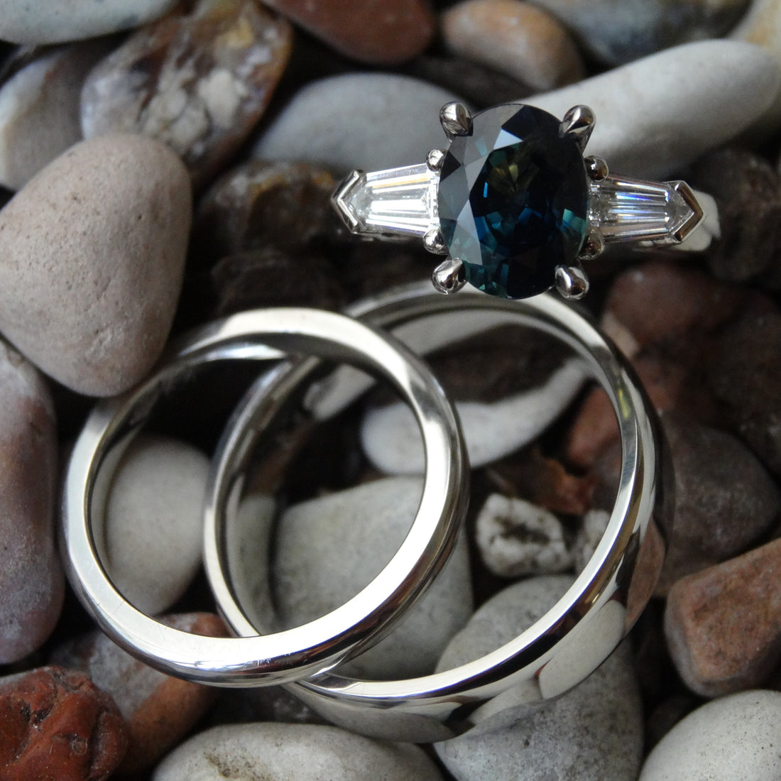 AUSTRALIAN TEAL OVAL SAPPHIRE ENGAGEMENT RING