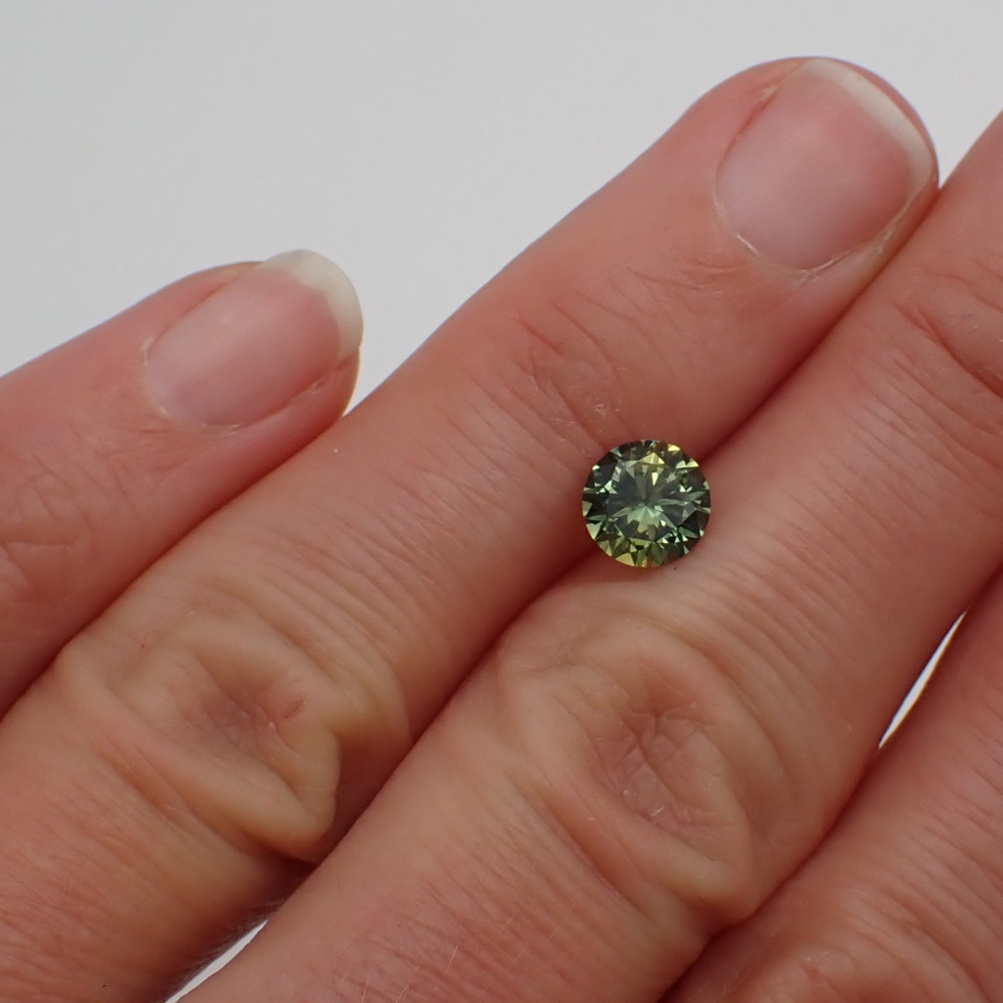 Australian Green Parti Sapphire - Round 1.26ct