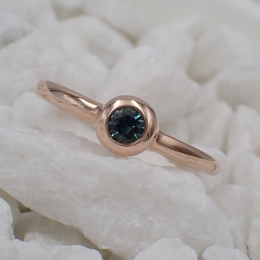 Australian Teal Sapphire Ring - 9K Gold