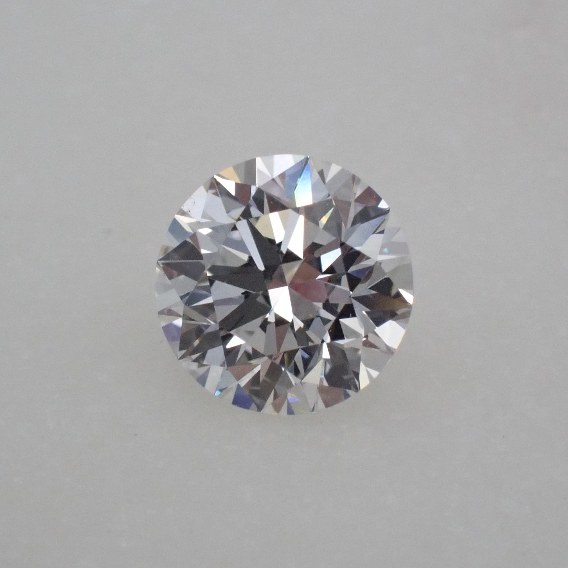 A round lab grown diamond.